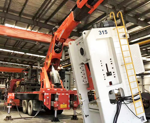 故城县提升工作效率，选择优质折臂吊租赁服务