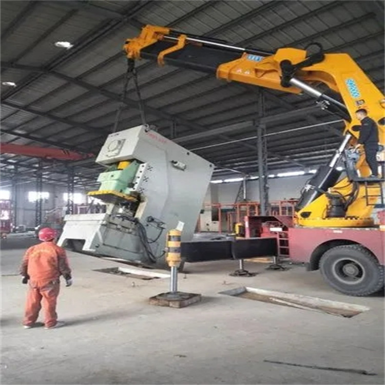 故城县80吨折臂吊车出租附近电话