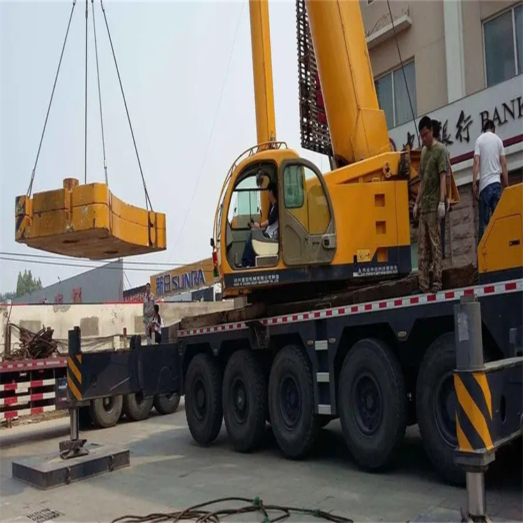 故城县当地吊车出租|机器吊装|75吨|工厂搬迁服务