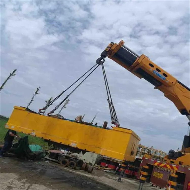 故城县随车吊吊集装箱怎么吊